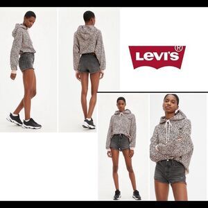 LEVI’S women’s 501 black button fly jean denim shorts Sz 27